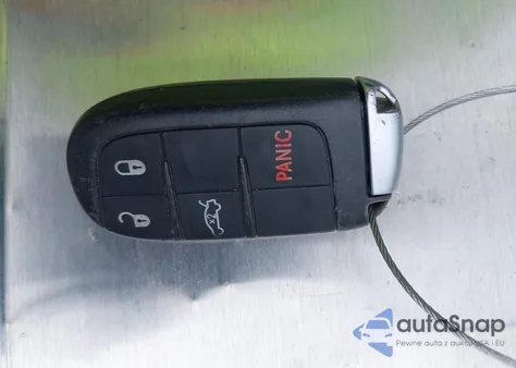 2017 Dodge Charger Police z USA, uszkodzony, nr VIN 2C3CDXAT4HH602916